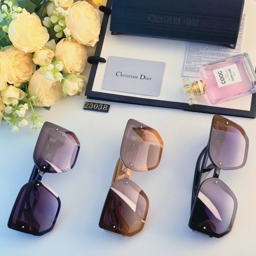 D*ior Glasses XX 20230711-20