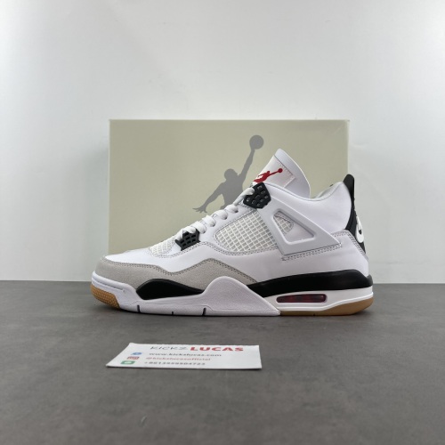 Air Jordan 4 Retro SB Pine Black DR5415-100