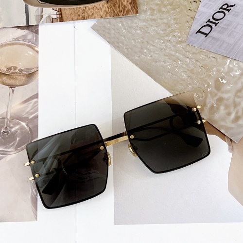 D*ior Glasses XX 20230712-68