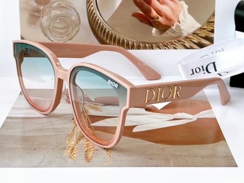 D*ior Glasses XX 20230712-63