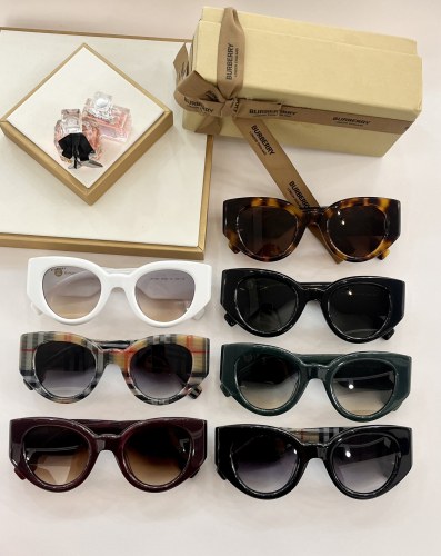 B*urberry Glasses XX 20230713-5
