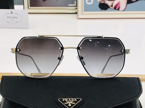 P*rada Glasses Top XX 20230714-6