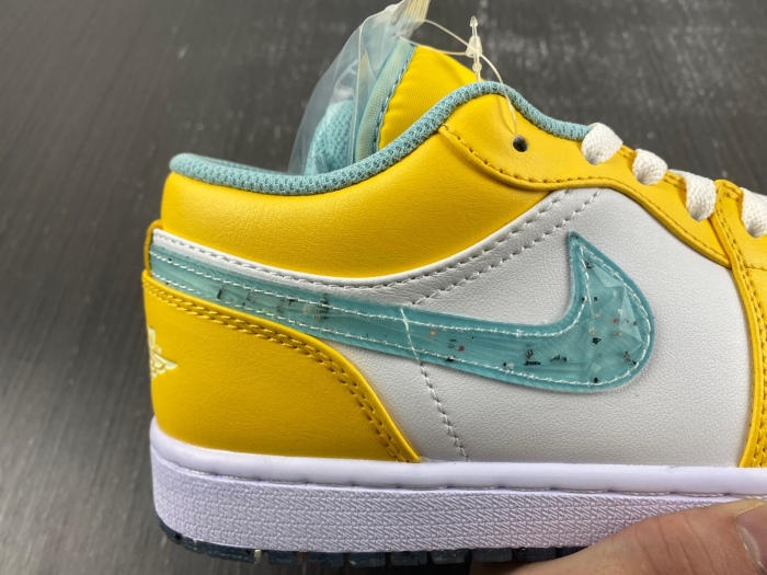 Air Jordan 1 Low SE Recycled Grind  DX4375-800