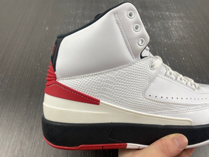 Air Jordan 2 Retro OG Chicago  DX2454-106