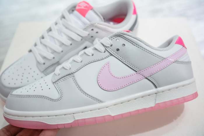 Dunk Low 520 Pack Pink  FN3451-161
