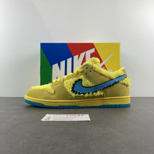 SB Dunk Low Grateful Dead Bears Opti Yellow  CJ5378-700