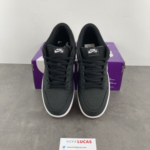 SB Dunk Low Pro Black Gum  CD2563-006