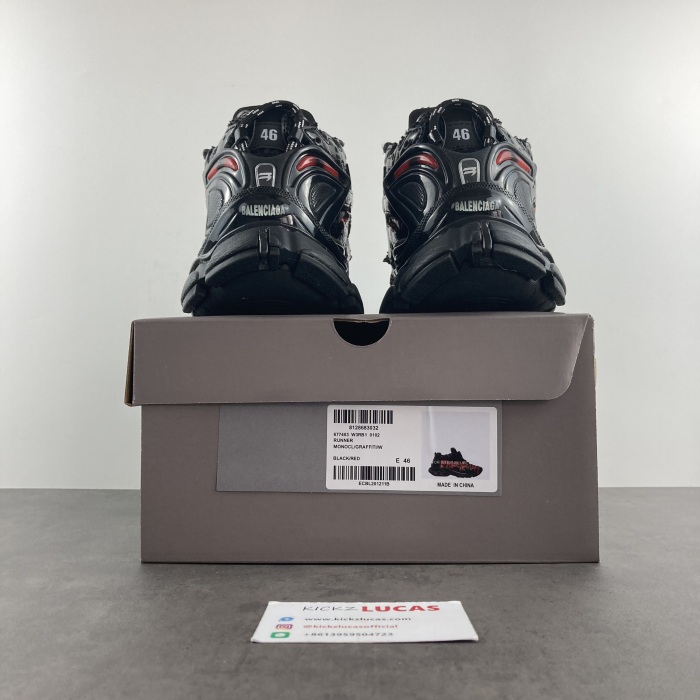 B*alenciaga runner AM230301