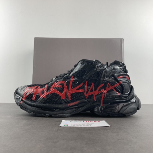 B*alenciaga runner AM230301
