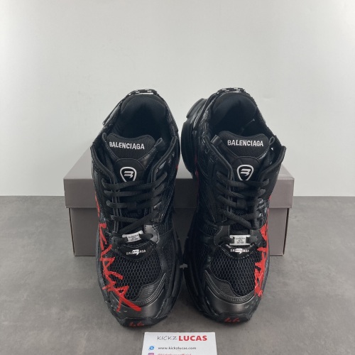 B*alenciaga runner AM230301