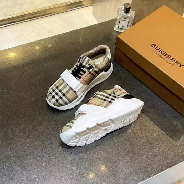 Women and Men B*urberry Top Sneaker CL 20230613-89