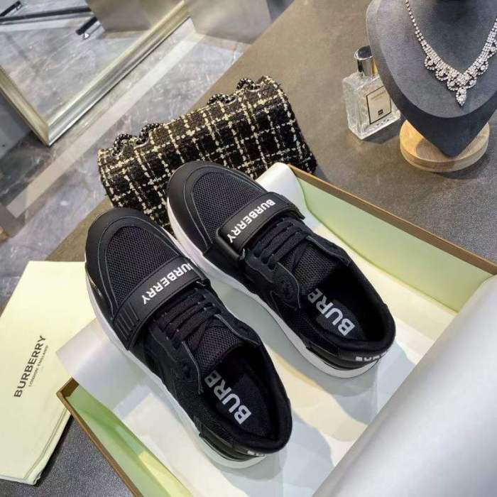 Women and Men B*urberry Top Sneaker CL 20230613-66