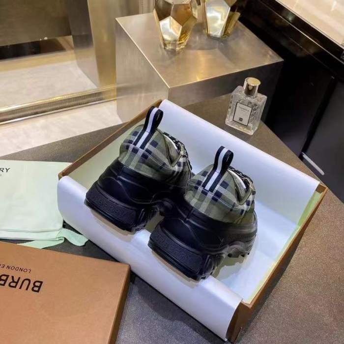 Women and Men B*urberry Top Sneaker CL 20230613-91