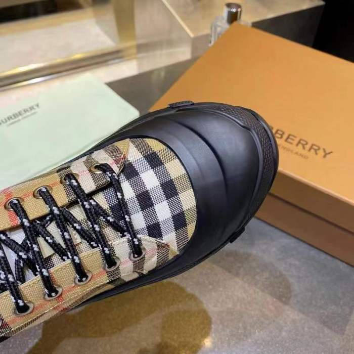 Women and Men B*urberry Top Sneaker CL 20230613-96