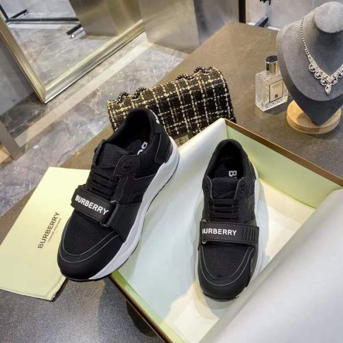 Women and Men B*urberry Top Sneaker CL 20230613-66