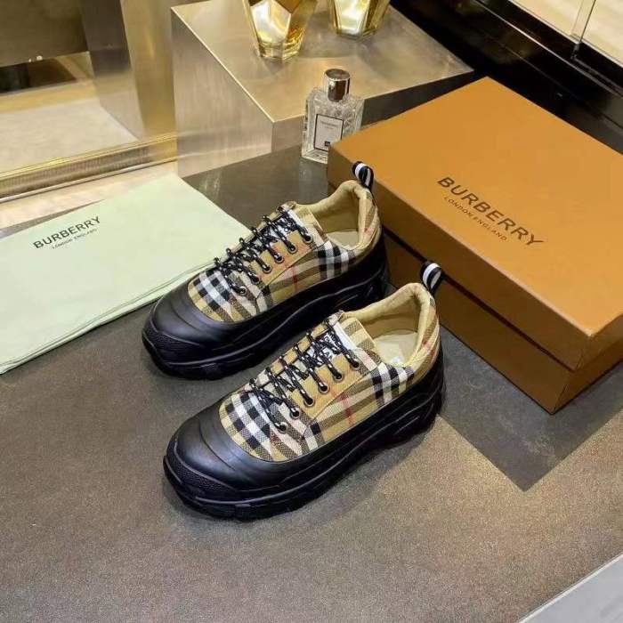 Women and Men B*urberry Top Sneaker CL 20230613-96