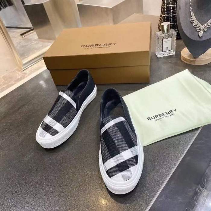 Women and Men B*urberry Top Sneaker CL 20230820-7