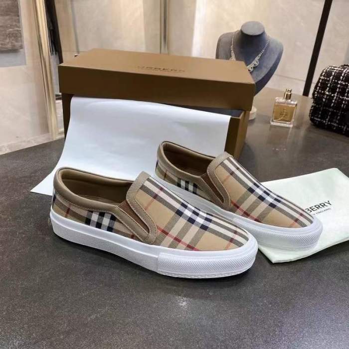 Women and Men B*urberry Top Sneaker CL 20230820-5