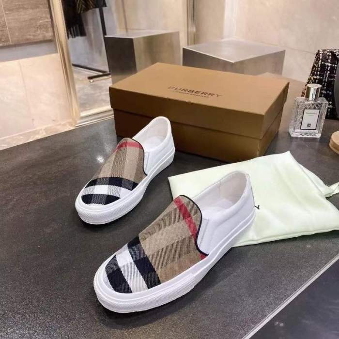 Women and Men B*urberry Top Sneaker CL 20230820-6