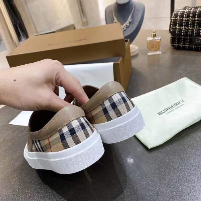 Women and Men B*urberry Top Sneaker CL 20230820-5