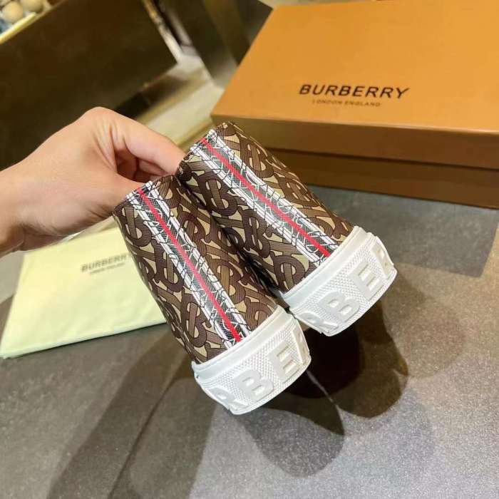 Women and Men B*urberry Top Sneaker CL 20230820-21