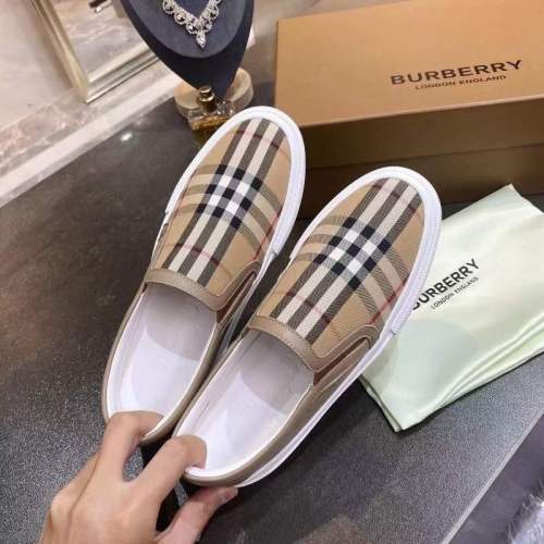Women and Men B*urberry Top Sneaker CL 20230820-9