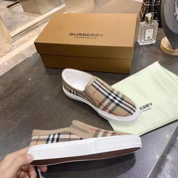 Women and Men B*urberry Top Sneaker CL 20230820-12