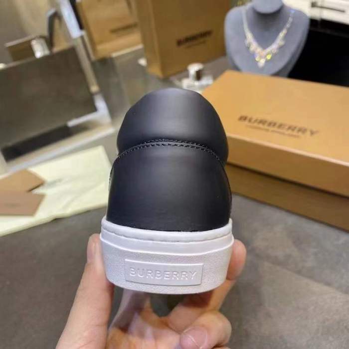 Women and Men B*urberry Top Sneaker CL 20230820-4