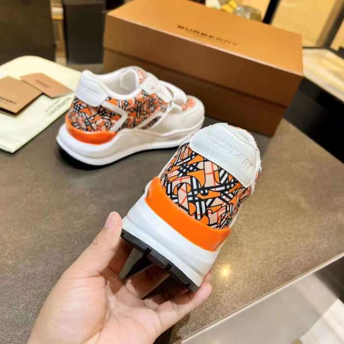 Women and Men B*urberry Top Sneaker CL 20230820-20