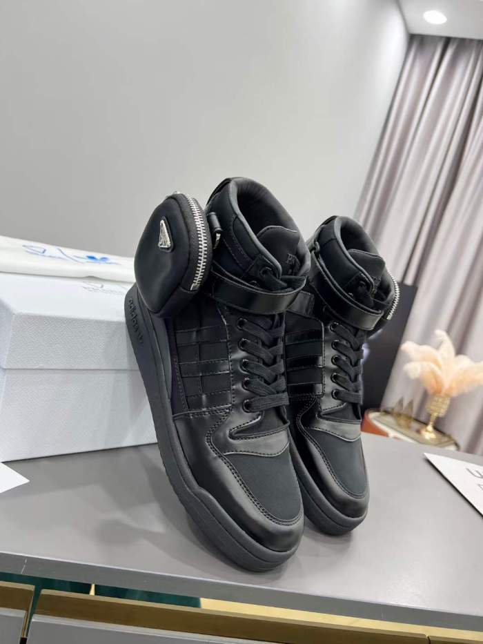 Men and Women P*rada Top Sneakers High CL 20230825-1