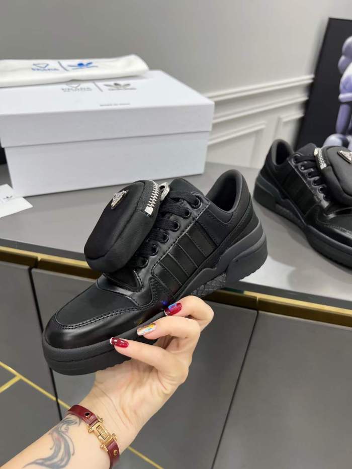 Men and Women P*rada Top Sneakers Low CL 20230825-3