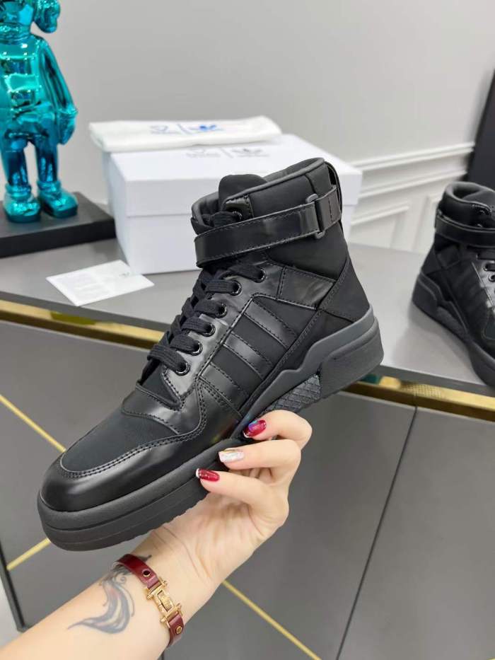 Men and Women P*rada Top Sneakers High CL 20230825-1