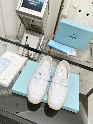 P*rada Top Loafer CL 23030831-93