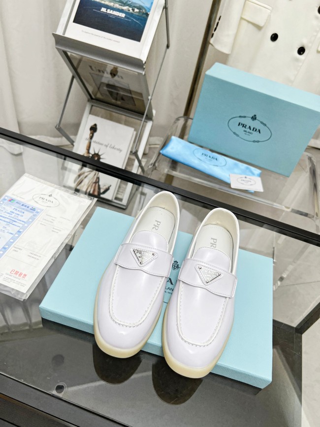 P*rada Top Loafer CL 23030831-93