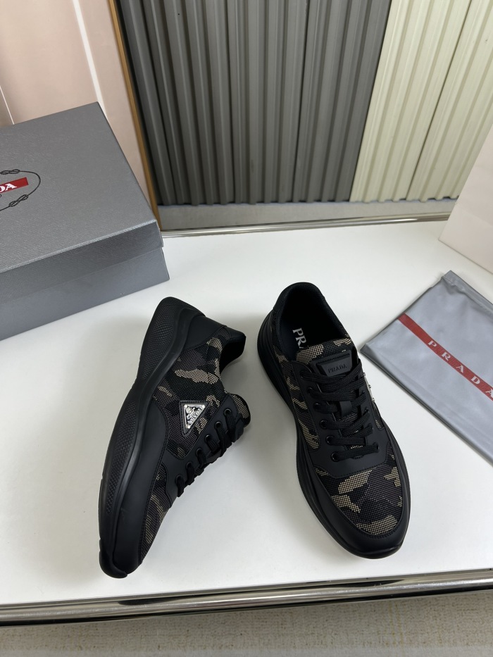 P*rada Top Sneakers Low CL 20230831-32