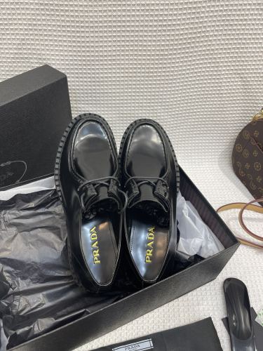 P*rada Top Loafer CL 23030831-14