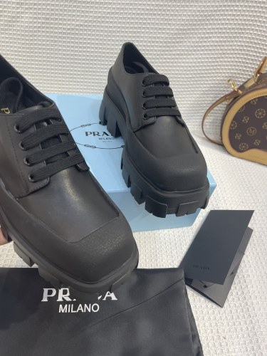 P*rada Top Loafer CL 23030831-7