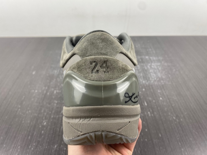 Kobe 4 Black Mamba Collection Fade to Black  869450-005