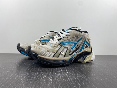 B*alenciaga runner AM 20230905-6