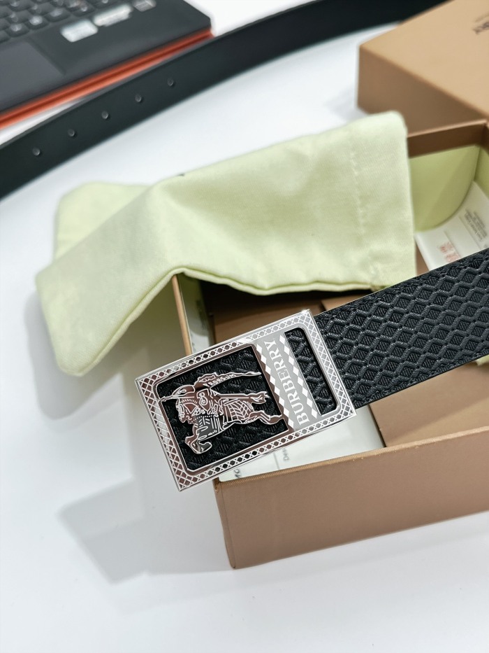 B*urberrry Top Belts  AT 20230905-111