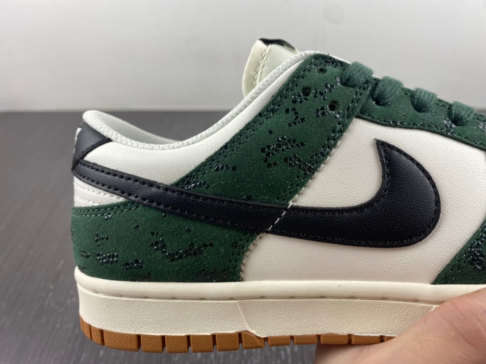 Dunk Low Green Snake FQ8893-397