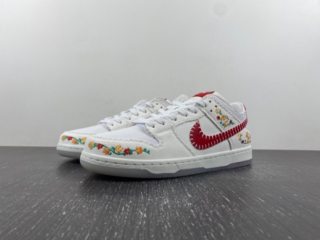 SB Dunk Low Decon N7 Opti Yellow University Red FD6951-700