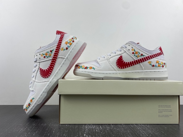 SB Dunk Low Decon N7 Opti Yellow University Red FD6951-700