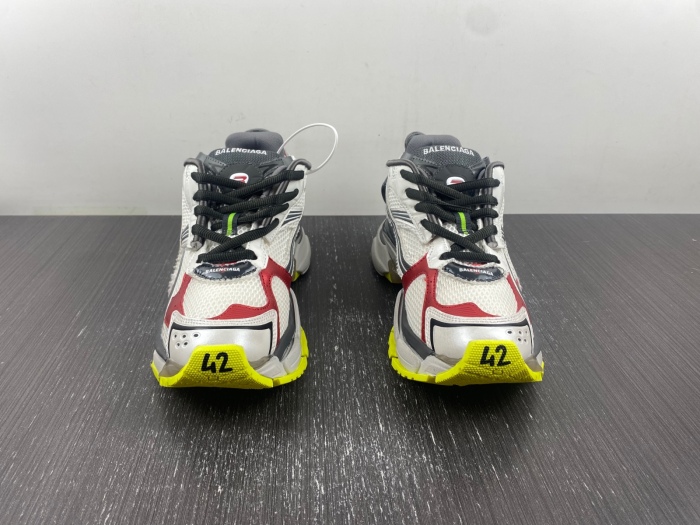 B*alenciaga runner AM 20230907-3
