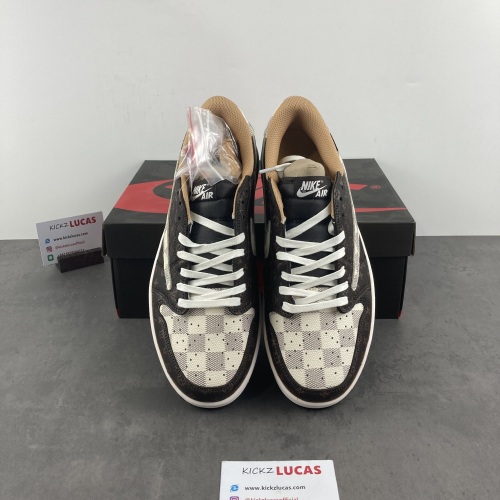 Air Jordan 1 X L*V Retro Low Travis Scott imagine DM7866-216