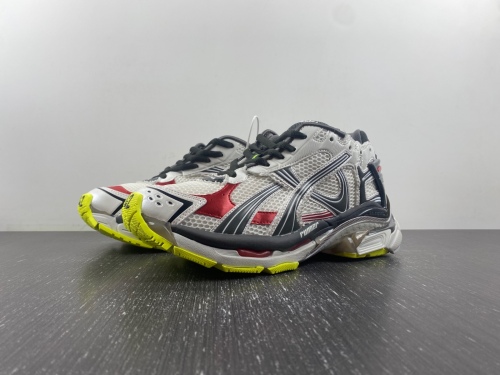 B*alenciaga runner AM 20230907-3