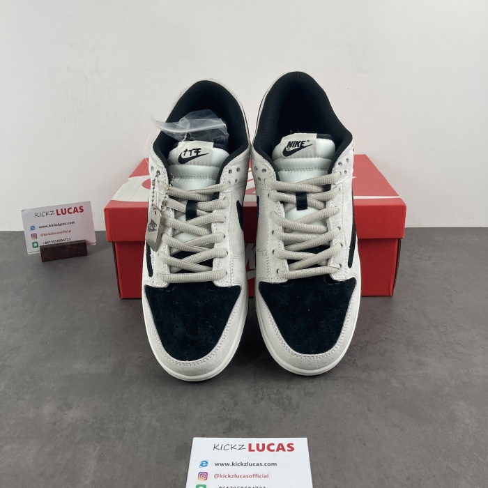 Dunk LowTravis Scott CU1726-999