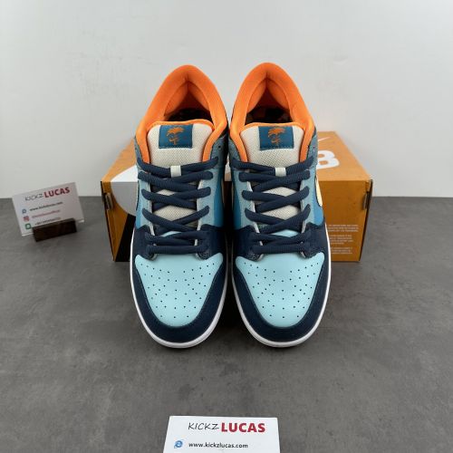 SB Dunk Low MIA Skate Shop  504750-474