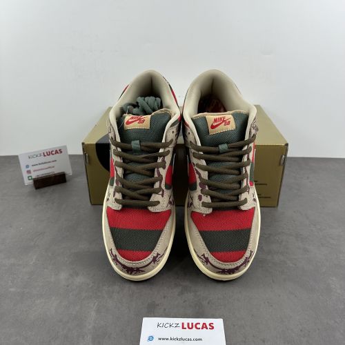 SB Dunk Low Freddy Krueger  313170-202