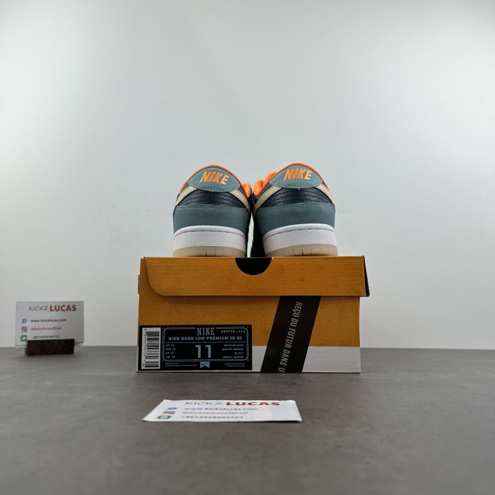 SB Dunk Low MIA Skate Shop  504750-474